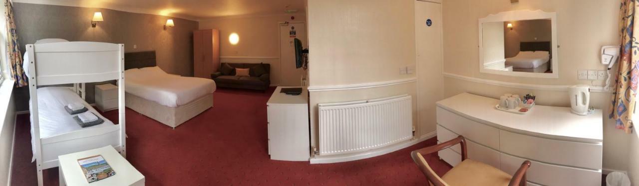 The Highfield 3* Bradford (West Yorkshire)